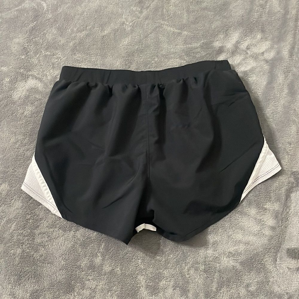 Under Armour shorts  - Picture 6 of 6